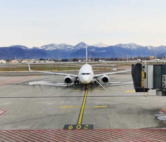 airport Bergamo airplane