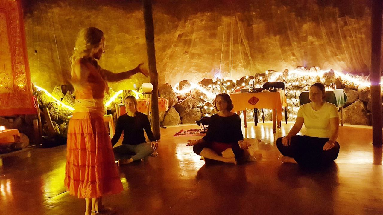 Yoga Retreat Fuerteventura Elvira dance