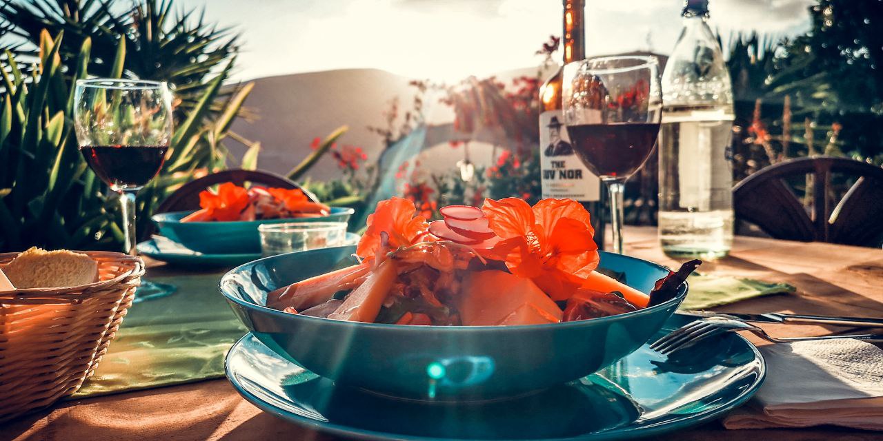 Yoga Retreat Fuerteventura dinner