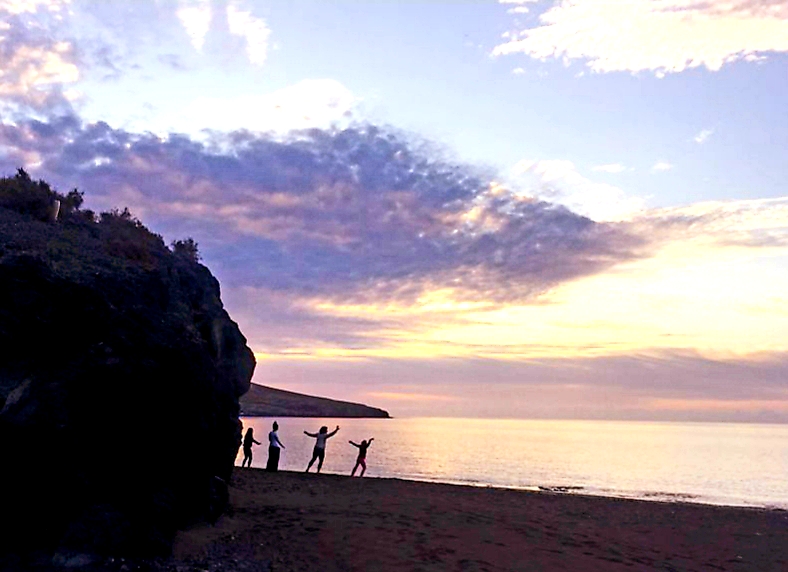 Yoga Retreat Fuerteventura sunrise chi now