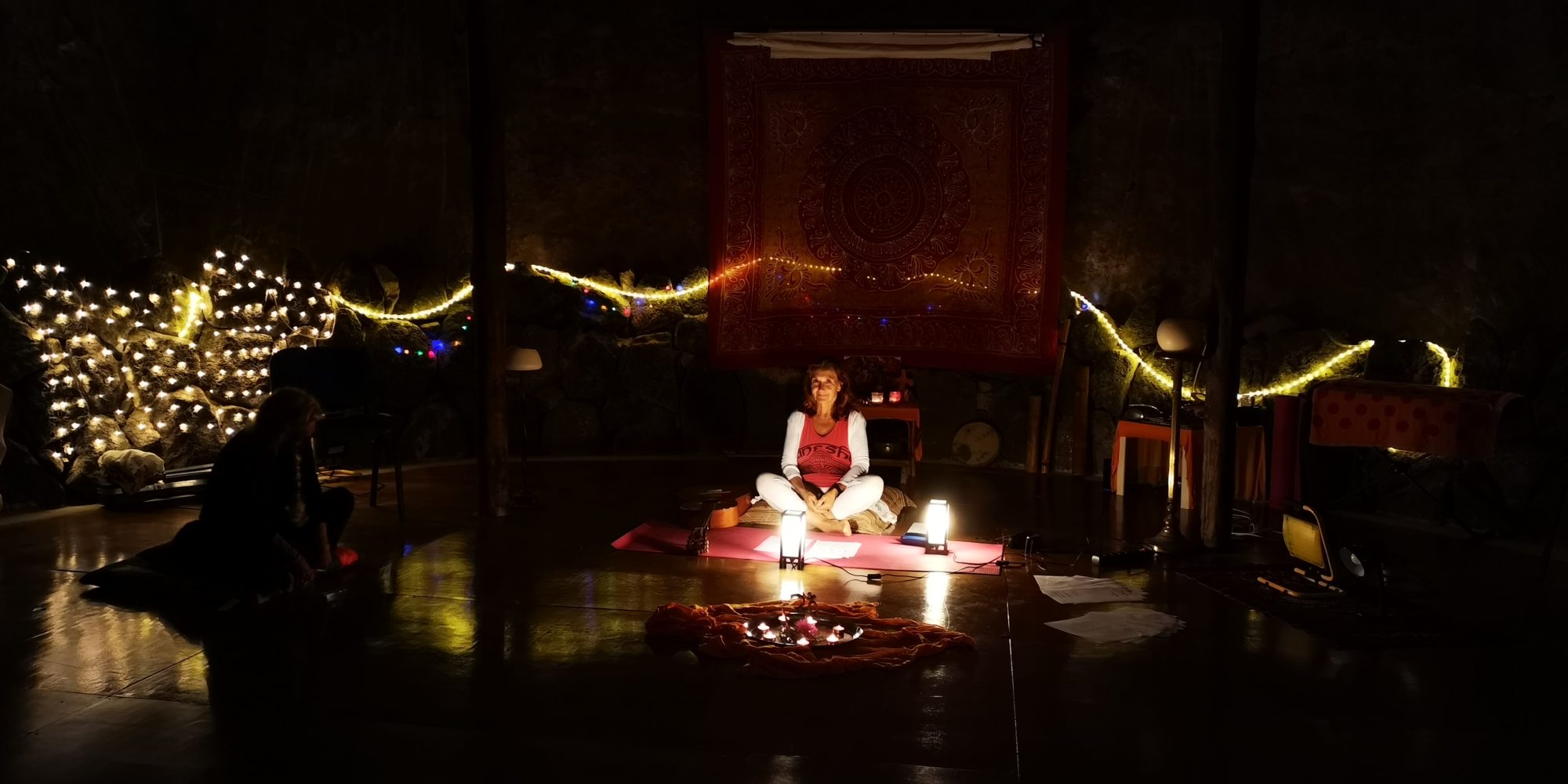 Yoga Retreat Mantra evening