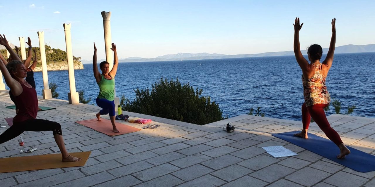 5 hacks How to choose A yoga retreat