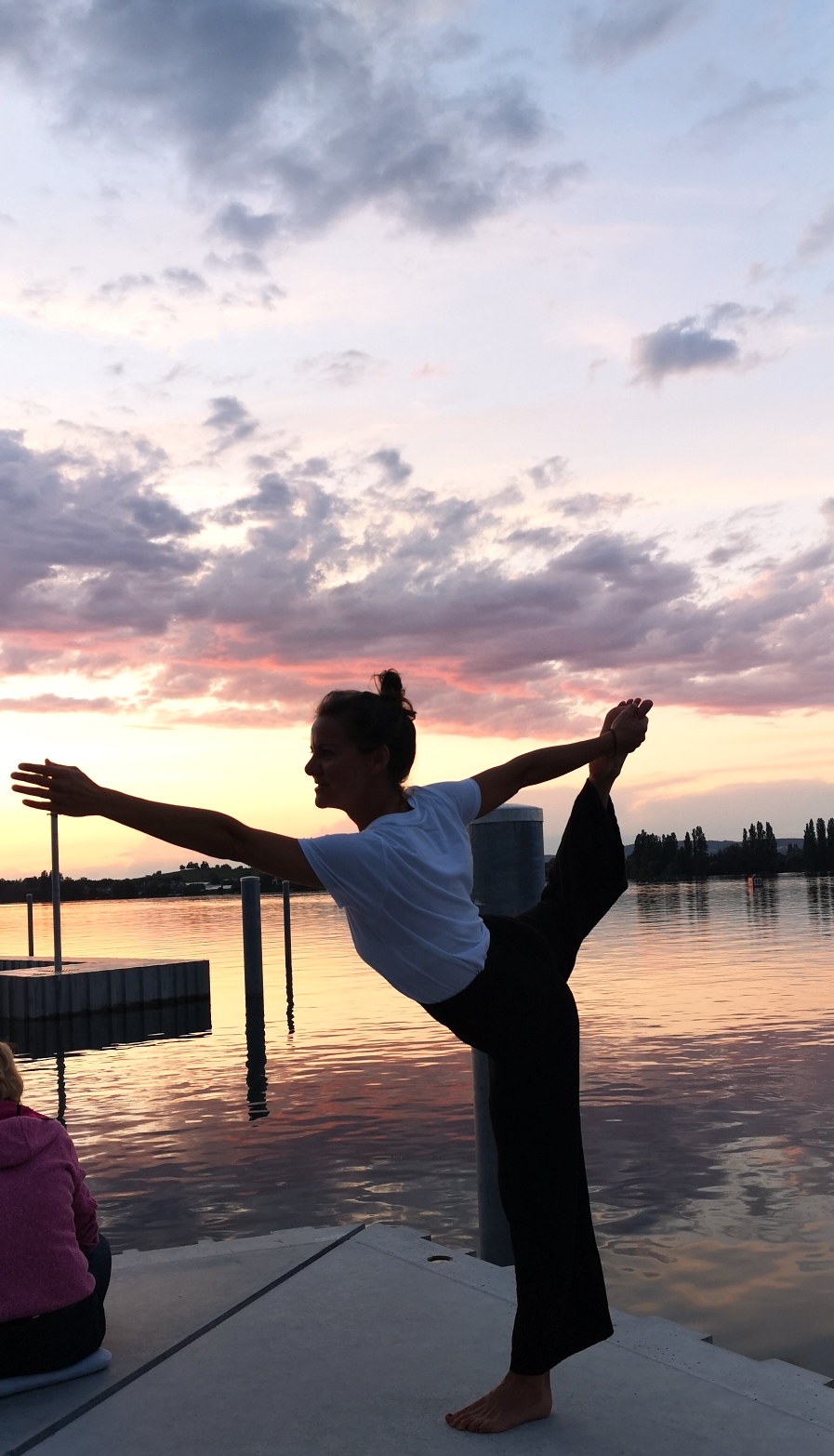 Bodensee Dancer pose Bodensee Dancer pose